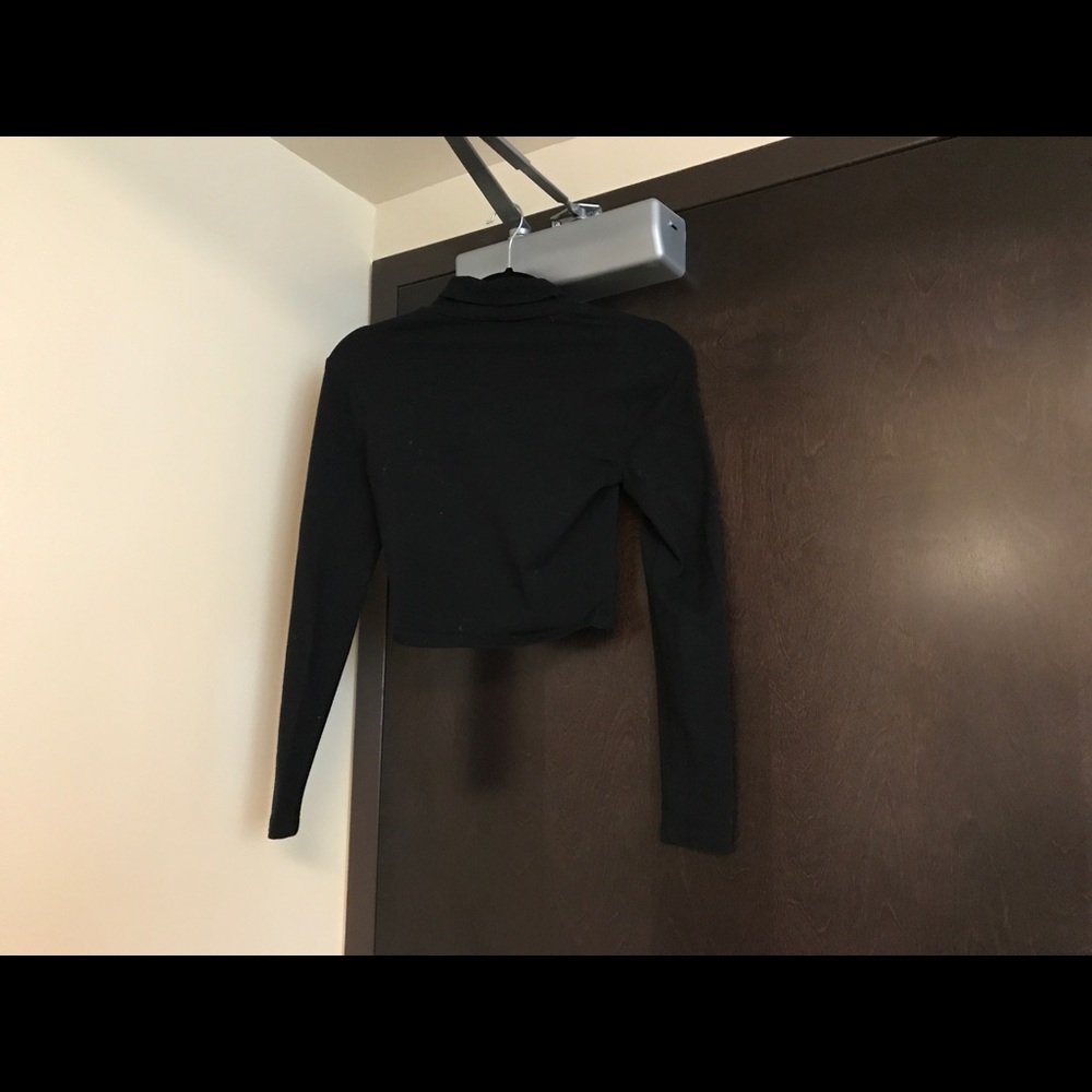 Forever 21 turtleneck crop top